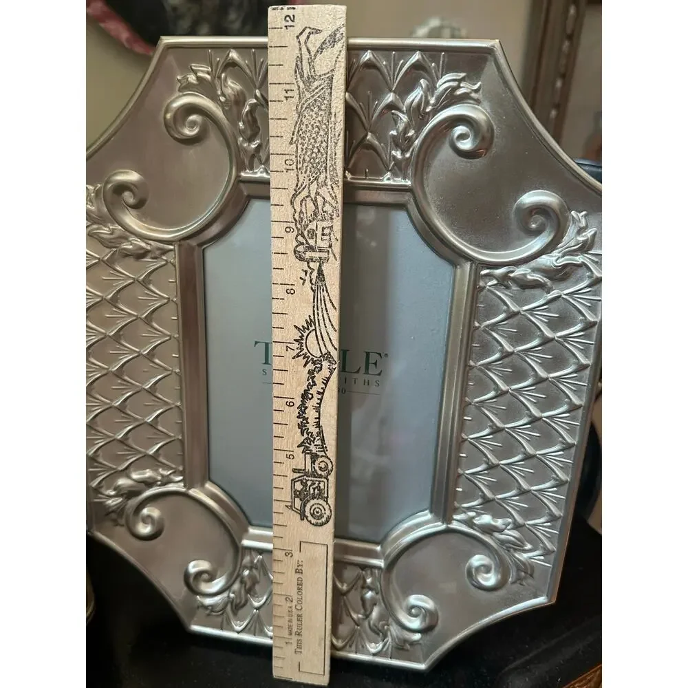 Vintage silver plate photo frame by Towle Silversmiths ornate metal 5x7”